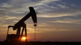 Iran War Pushes Oil Prices Up Hurts US Industry