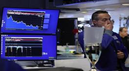 Wall Street Tumbles as Growing Anxiety Over Big Tech Valuations Triggers Broad Market Selloff